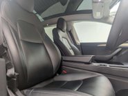 Tesla Model Y ModeL Y Long Range AWD 4WD 5dr 31