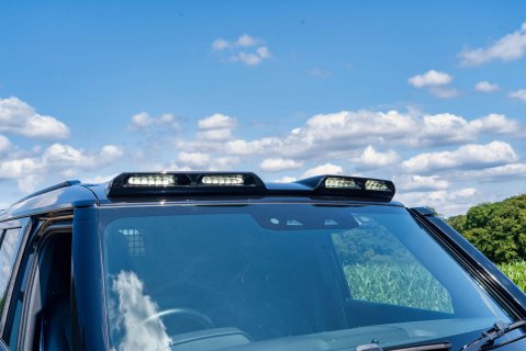 Land Rover Defender D300 HSE HardTop 18