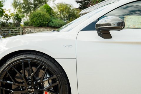 Audi R8 5.2 FSI V10 Plus S Tronic quattro Euro 6 (s/s) 2dr 21