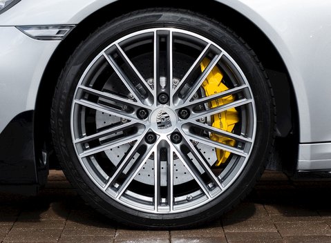 Porsche 911 Turbo Cabriolet (991.2) 12