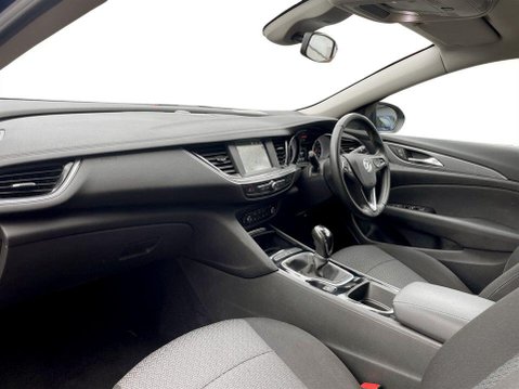 Vauxhall Insignia 1.5i Turbo Design Nav Grand Sport 5dr Petrol Manual Euro 6 (s/s) (140 ps) 15