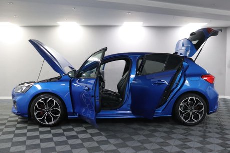 Ford Focus ST-LINE X 6