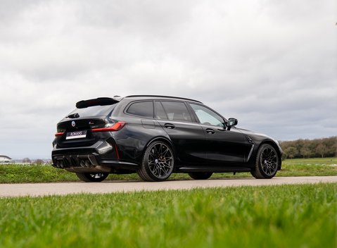 BMW M3 COMPETITION M XDRIVE TOURING 4