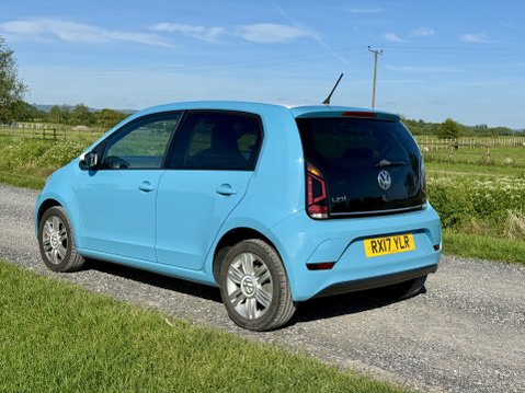 Volkswagen Up HIGH UP 10