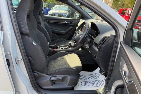 Skoda Karoq SPORTLINE TSI DSG AUTOMATIC - METEOR GREY -PAN ROOF -APPLE CARPLAY 34
