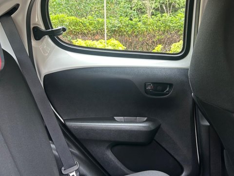 Peugeot 108 1.0 Active Euro 6 5dr 18