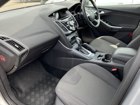 Ford Focus 1.6 125 Titanium 5dr Powershift 2