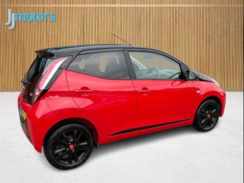 Toyota Aygo 1.0 VVT-i x-cite 4 Red Bi-Tone Hatchback 5dr Petrol Manual Euro 6 (68 ps) 15