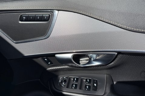 Volvo XC90 RECHARGE T8 R-DESIGN AWD -  PLUG IN HYBRID - CARPLAY -ADAPTIVE CRUISE 23