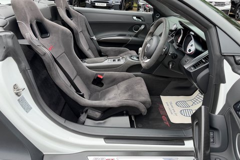 Audi R8 GT QUATTRO V10 SPYDER - 1 OF 33 - BUCKET SEATS -CERAMIC BRAKES 14