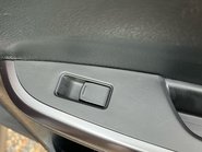 Suzuki Vitara SZ-T MHEV 37