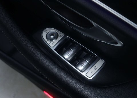 Mercedes-Benz E Class 2.0 E 200 AMG Line MHEV Auto 4dr 41