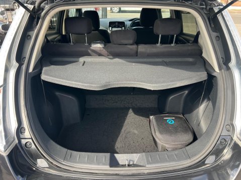Nissan LEAF 30kWh Acenta Auto 5dr 32