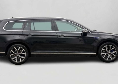 Volkswagen Passat 1.4 TSI 13kWh GTE Estate 5dr Petrol Plug-in Hybrid DSG Euro 6 (s/s) (218 ps 8