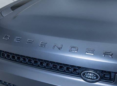 Land Rover Defender OCTA EDITION ONE 14