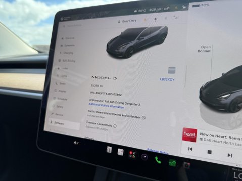Tesla Model 3 Saloon 4dr Electric Auto RWD (241 bhp) 37
