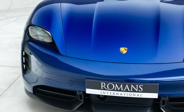 Porsche Taycan GTS Sport Turismo 36