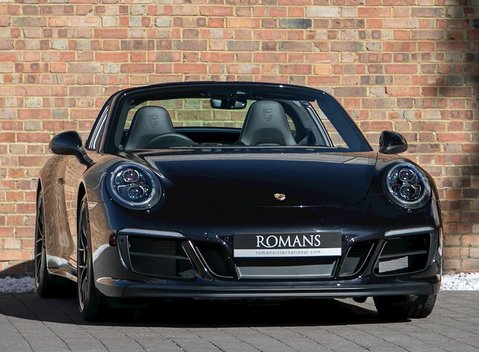 Porsche 911 (991.2) Targa 4 GTS 1