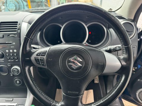 Suzuki Grand Vitara 1.9 DDiS SZ-T 4WD Euro 5 5dr 31