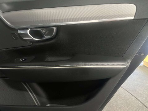Volvo V90 2.0 V90 R-Design D4 Auto 5dr 23