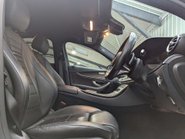 Mercedes-Benz E Class 2.0 E 300 AMG Line de Auto 4dr 47