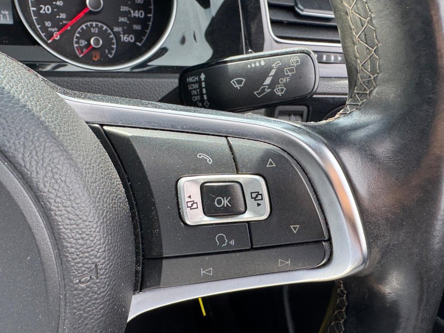2016 Volkswagen Golf — image 23
