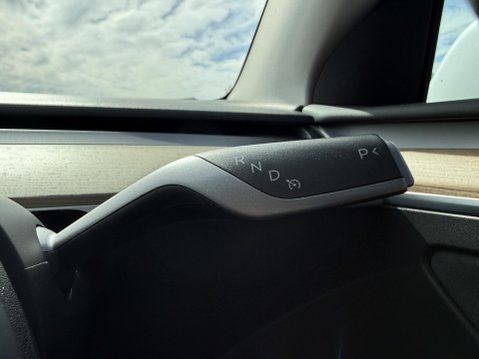 Tesla Model Y (Dual Motor) Long Range SUV 5dr Electric Auto 4WDE (384 bhp) 37