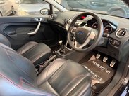 Ford Fiesta 1.6 Zetec S 3dr 9