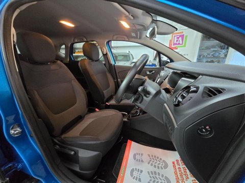 Renault Captur 1.5 dCi ENERGY Dynamique S Nav Auto Euro 6 (s/s) 5dr 40