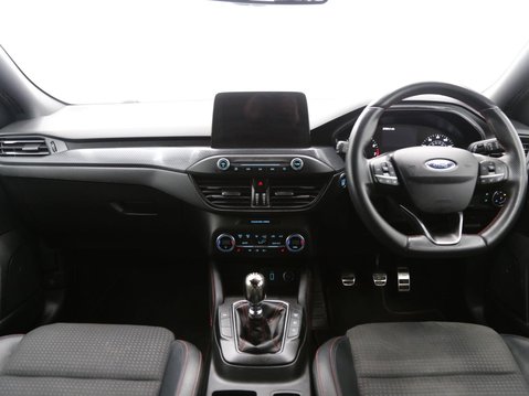 Ford Focus 1.0T EcoBoost ST-Line X Euro 6 (s/s) 5dr 9