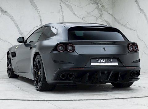 Ferrari GTC4 Lusso V12 7