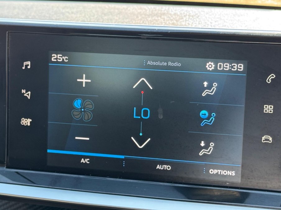 2020 Peugeot 208 — image 18