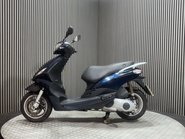 Piaggio Fly 2015 ONLY 8K RUNNING PROJECT SCOOTER SPARES OR REPAIR 125CC 4
