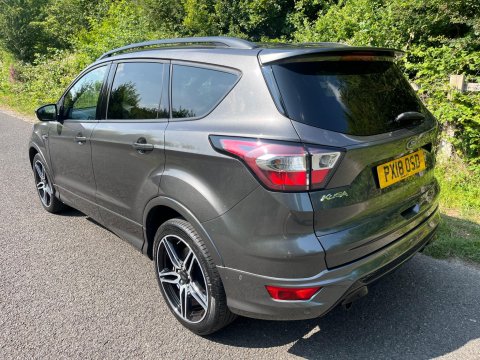 Ford Kuga ST-LINE TDCI 12