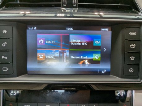 Jaguar XE 2.0 XE Portfolio i Auto 4dr 63
