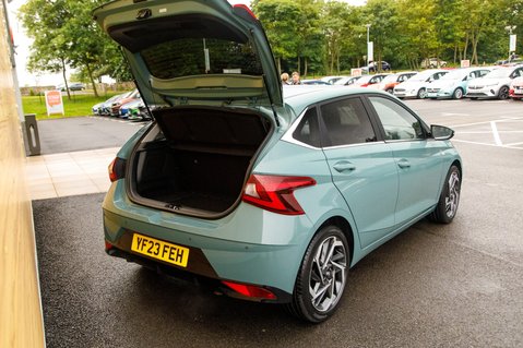 Hyundai i20 T-GDI PREMIUM MHEV 40