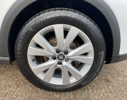 SEAT Arona 1.6 Arona SE Technology Luxury TDI 5dr 14