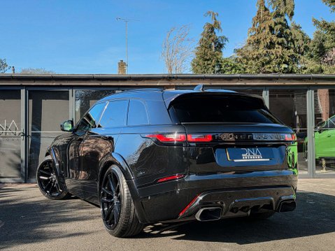 Land Rover Range Rover Velar 3.0 Range Rover Velar R-Dynamic SE D MHEV Auto 4WD 5dr 3