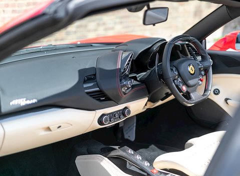 Ferrari 488 Spider 16