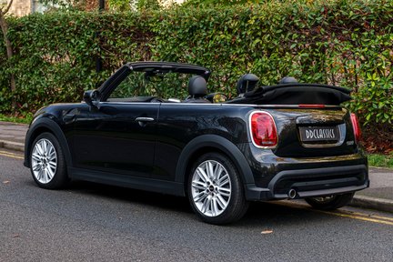 Mini Cooper Convertible Exclusive 4
