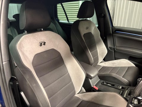 Volkswagen Golf 2.0 TSI BlueMotion Tech R 4Motion Euro 6 (s/s) 5dr 8
