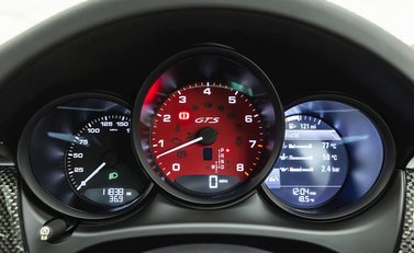 Porsche Macan GTS 18