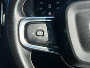 Volvo XC40 B4 R-DESIGN PRO MHEV 37