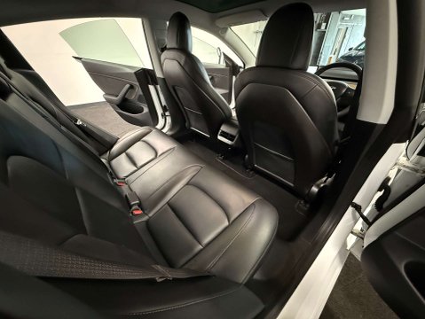 Tesla Model 3 Model 3 Long Range AWD 4WD 4dr 32