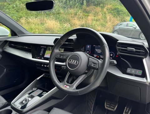 Audi A3 1.5 A3 Sportback 35 TFSI MHEV S Line Semi-Auto 5dr 15