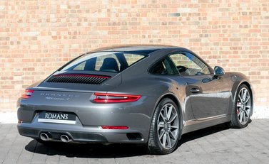Porsche 911 (991.2) Carrera S 7