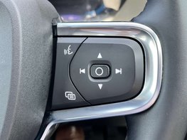 Volvo XC40 2.0 XC40 + B4 MHEV Auto 5dr 48