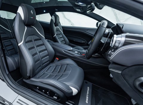 Ferrari GTC4 Lusso V12 12