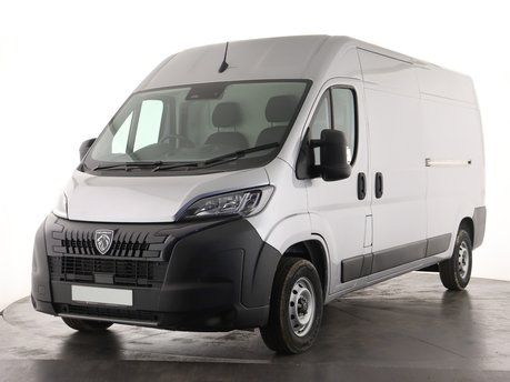 Peugeot Boxer 335 L3H2 2.2 BlueHDi 140 Professional Auto 7