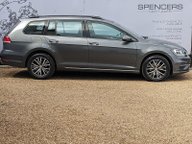 Volkswagen Golf SE NAVIGATION TDI DSG 10